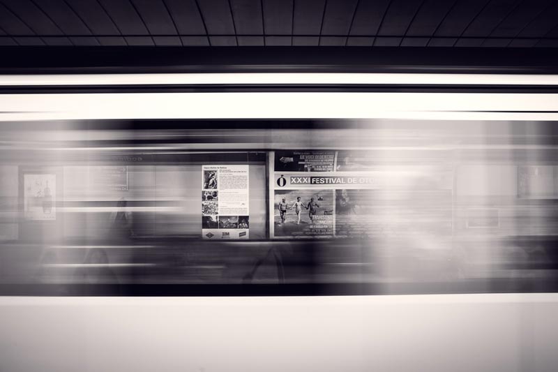 people-train-public-transportation-hurry-advertising-online